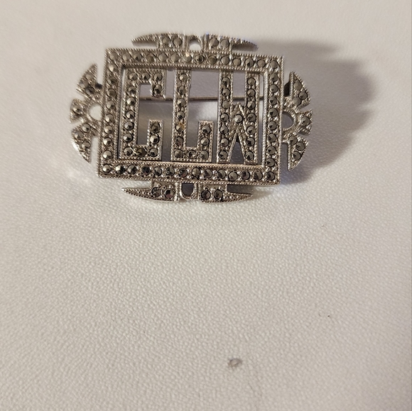 CLW sterling silver brooche/pin - Picture 1 of 2